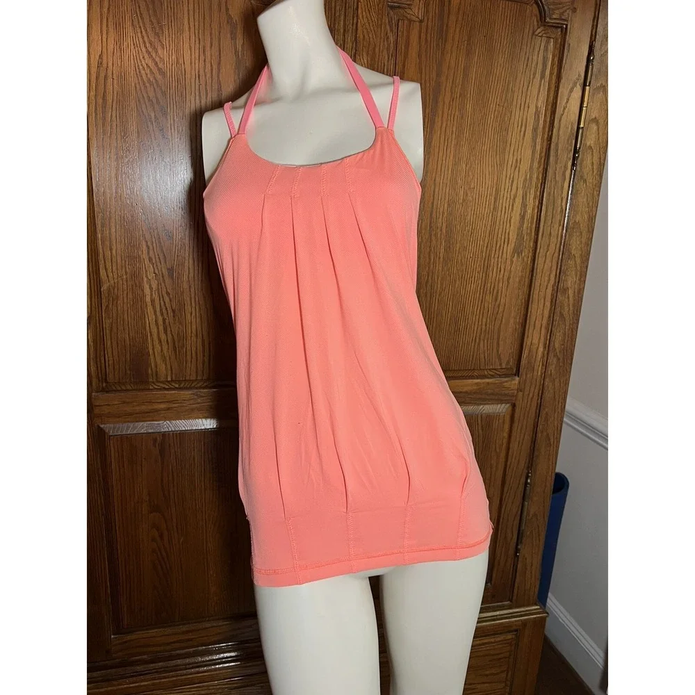 Lululemon   Flow & Go Tank Top w/ Built In Bra sz 4 Damaged With Snags